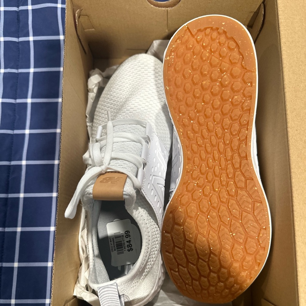 NWT

Men’s New Balance, size 10